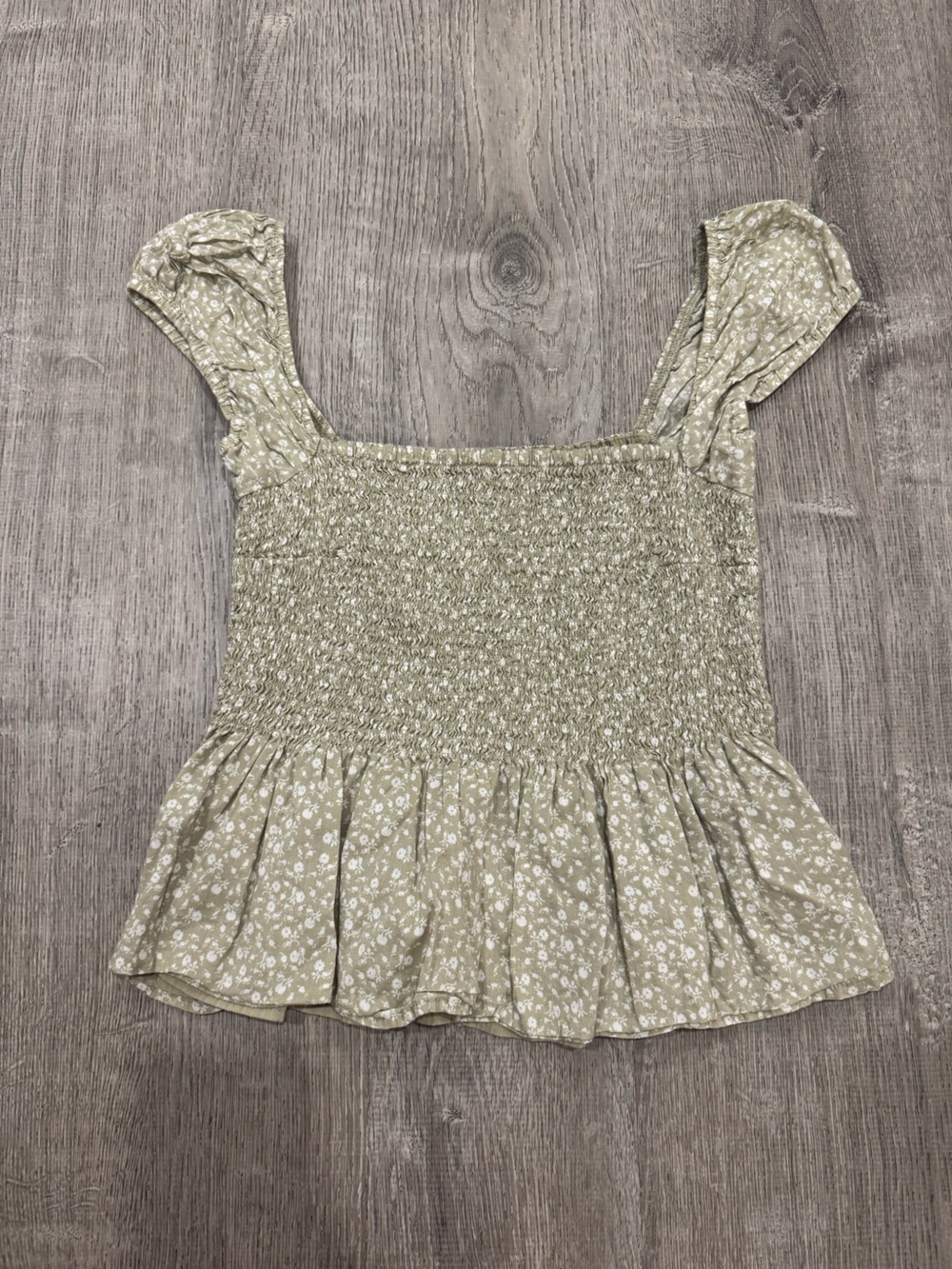 Abercrombie & Fitch Sage Floral Smocked Peplum Crop Top